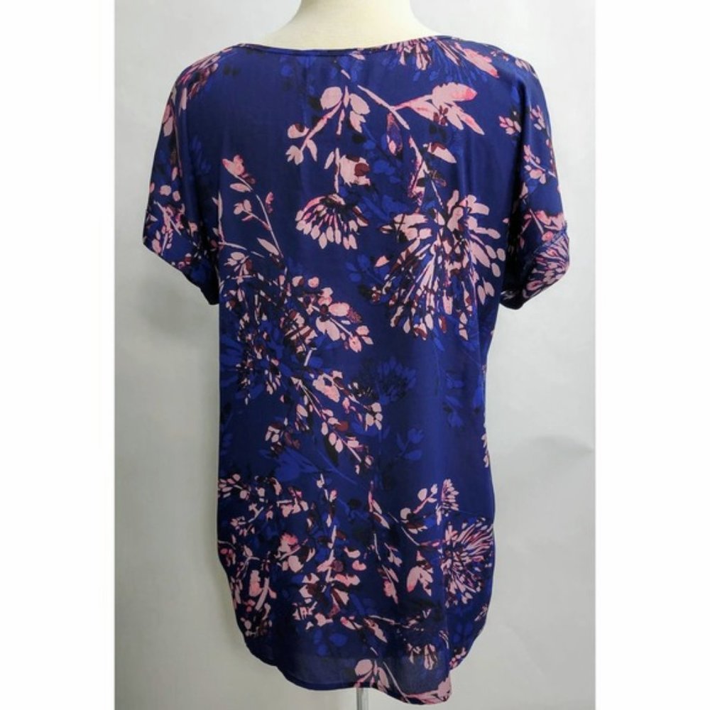 blouse - Picture 2 of 10